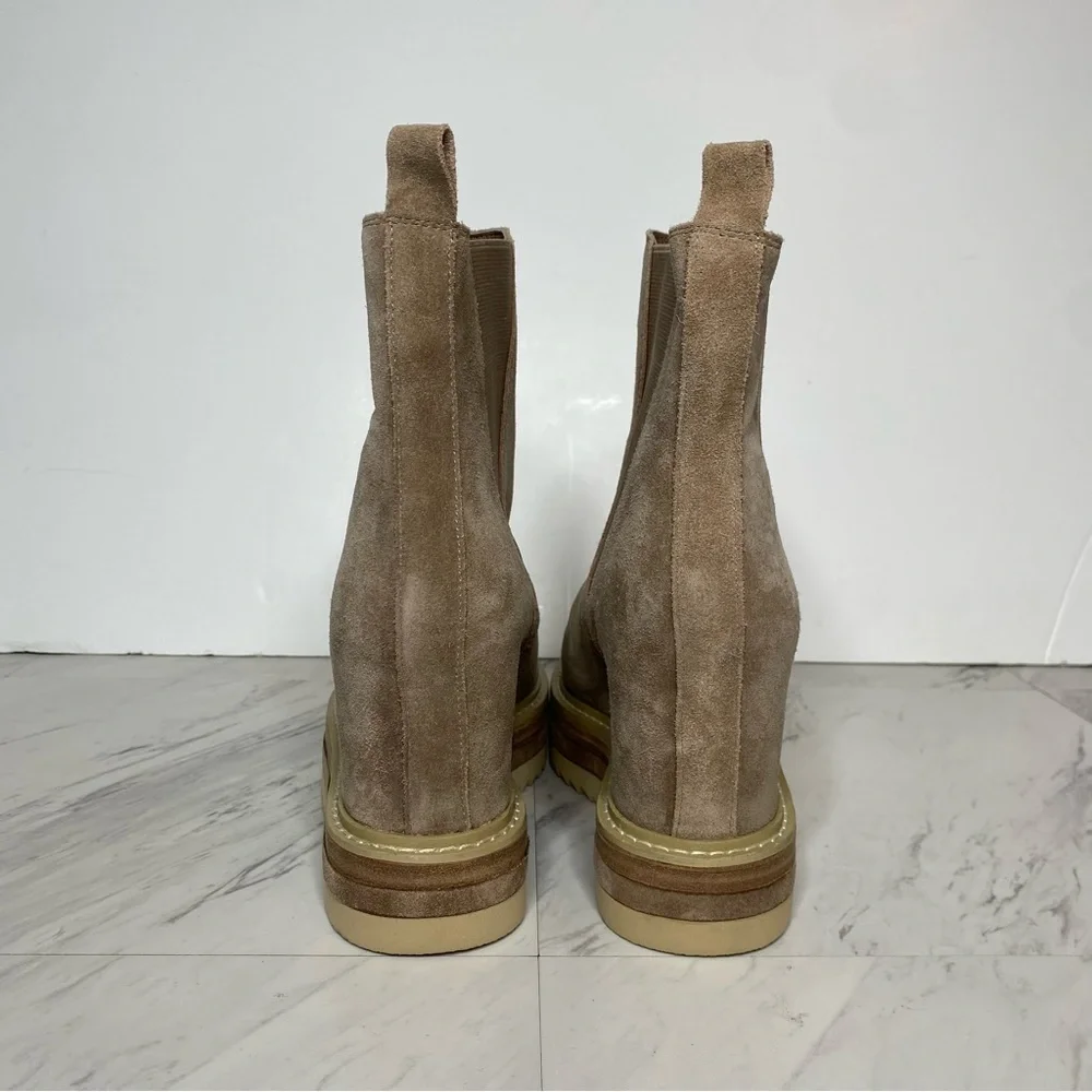 Vince Camuto Omassa Suede Wedge Heel Chelsea Bootie 8 1/2 M